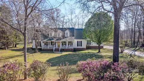 737 Sanside Dr, York, SC 29745