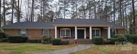 304 Taft St, Troy, NC 27371