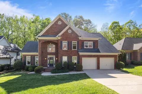 11430 Sir Francis Drake Dr, Charlotte, NC 28277