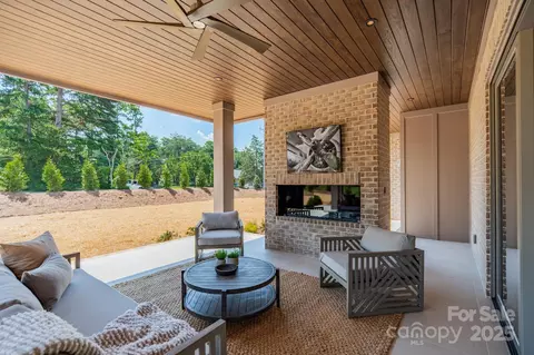20310 Havenview Dr, Cornelius, NC 28031 photo 8