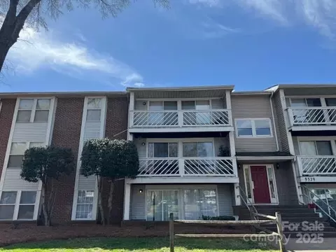 9329 Old Concord B Rd #B, Charlotte, NC 28213
