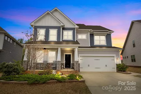 5030 Lily Pond Cir, Waxhaw, NC 28173