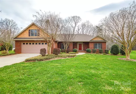 161 Seven Springs 11 Loop #11, Statesville, NC 28625