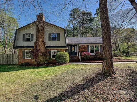 4522 Chuckwood Dr, Mint Hill, NC 28227