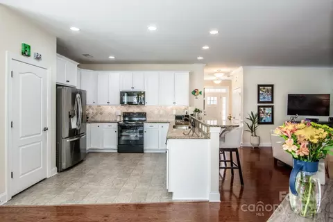 Kitchen - 18125 Ebenezer Dr, Cornelius, NC 28031 photo 3 of 5