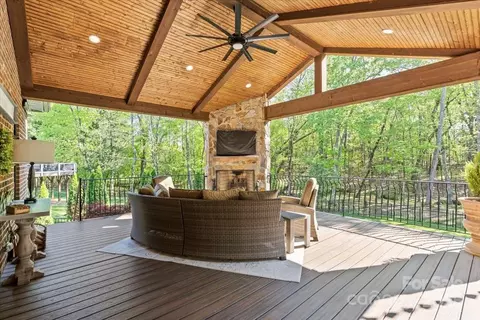 1614 Shimron Ln, Waxhaw, NC 28173