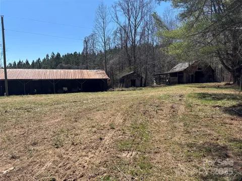 386 Morgan Rd, Dobson, NC 27017 photo 2