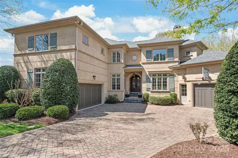7308 Amberwood Ct, Charlotte, NC 28226
