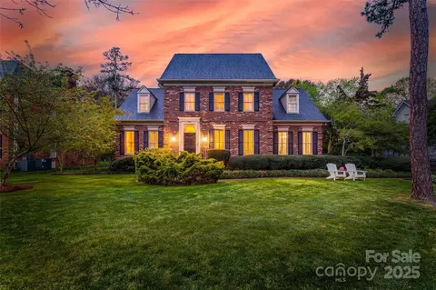 7700 Red Oak Ln, Charlotte, NC 28226