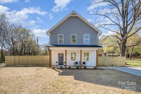 5108 Potter Rd, Matthews, NC 28104