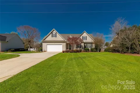 282 W Shiloh Unity Rd, Lancaster, SC 29720