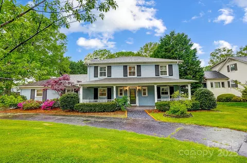 3726 Providence Rd, Charlotte, NC 28211