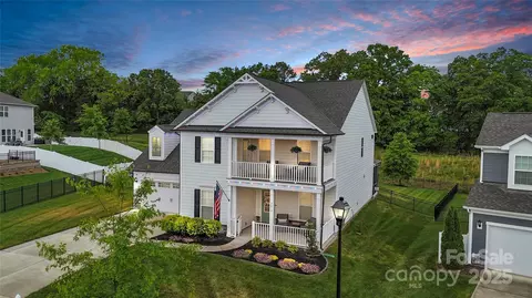 2019 Taylorcrest Dr, Fort Mill, SC 29715