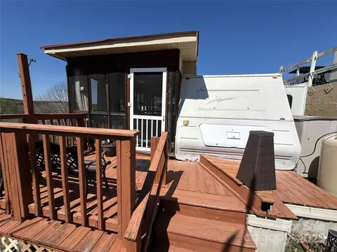 108 Robin Ln, New London, NC 28127