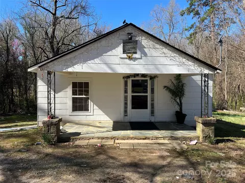 406 Earnhardt St, Salisbury, NC 28144