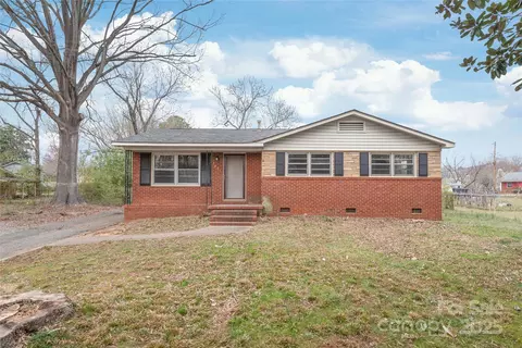 7207 Idlewild Rd, Charlotte, NC 28212