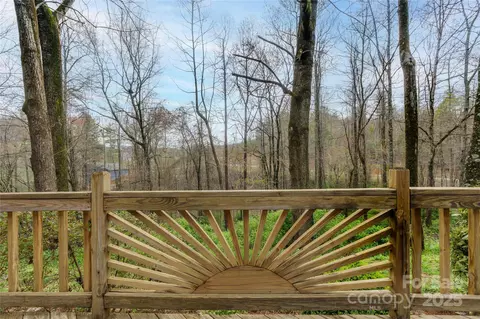 8 Grant Ln, Saluda, NC 28773 photo 7