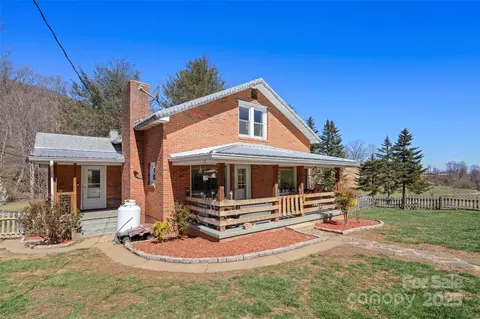 1383 Newfound Rd, Leicester, NC 28748