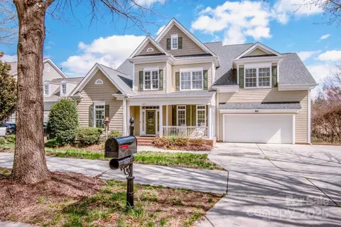 1027 Brookline Dr, Huntersville, NC 28078