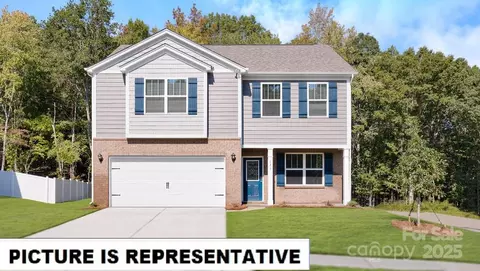 133 Calvin Creek Dr, Troutman, NC 28166