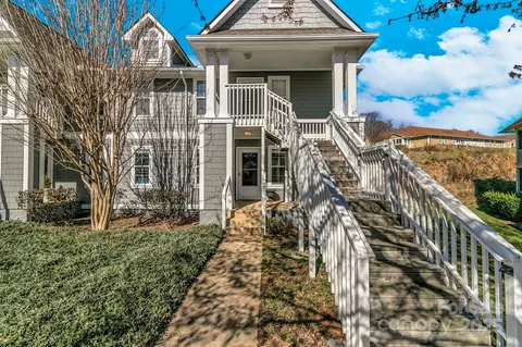 2805 Sagamore Ln, Asheville, NC 28806