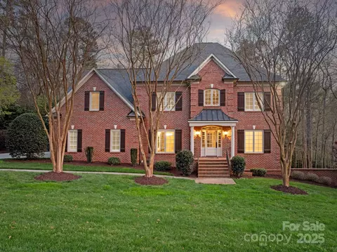 1005 Seminole Dr, Waxhaw, NC 28173