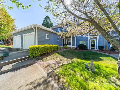 18758 Silver Quay Dr, Cornelius, NC 28031