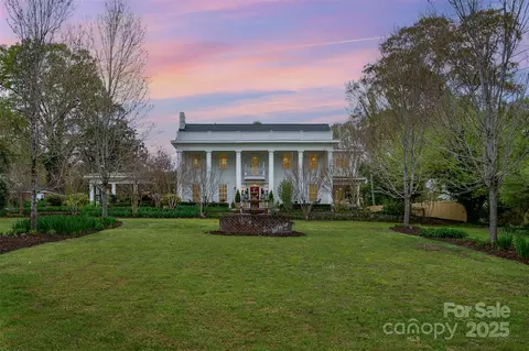 1313 S York Rd, Gastonia, NC 28052