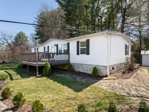Exterior - 18 Brookside St, Clyde, NC 28721 photo 2 of 10