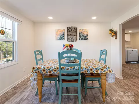 Dining - 18 Brookside St, Clyde, NC 28721 photo 2 of 3