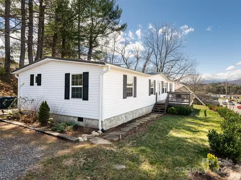 Exterior - 18 Brookside St, Clyde, NC 28721 photo 1 of 10