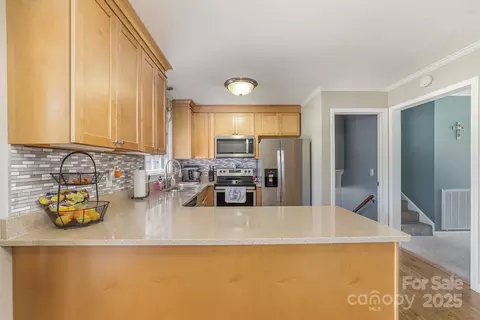 Kitchen - 10 Ruby St, Rockwell, NC 28138 photo 4 of 4
