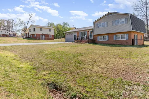 Exterior - 10 Ruby St, Rockwell, NC 28138 photo 2 of 6