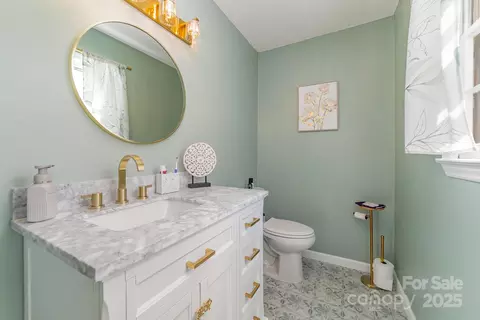 Bath - 10 Ruby St, Rockwell, NC 28138 photo 2 of 2