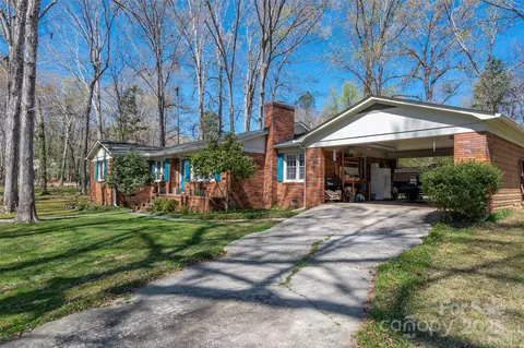 1010 Sherwood Cir, Lancaster, SC 29720