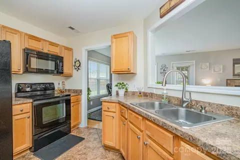 Kitchen - 3112 Mcgee Ln, Monroe, NC 28110 photo 3 of 5
