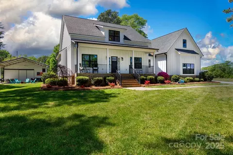 1300 Aragon Beach Rd, Rock Hill, SC 29732