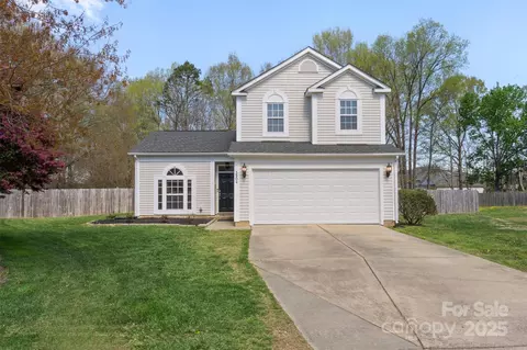 3904 Crimson Wing Dr, Indian Trail, NC 28079