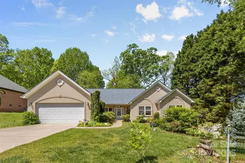 2341 Shannon Dr, Belmont, NC 28012