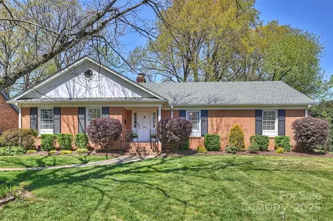 535 Sandridge Rd, Charlotte, NC 28210