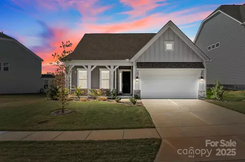 197 Tetcott St, Mooresville, NC 28115