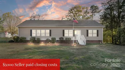 2801 Sunset Dr, Gastonia, NC 28054