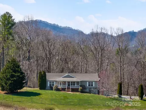 918 Teague Rd, Marshall, NC 28753