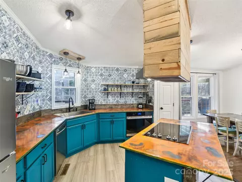 Kitchen - 52 Westwind Dr, Canton, NC 28716 photo 5 of 6