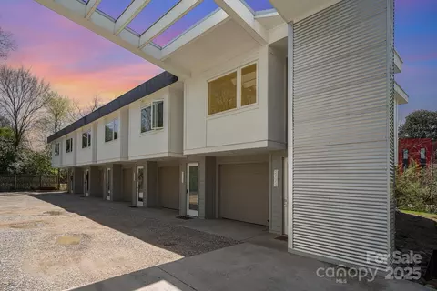 2724 N Davidson St, Charlotte, NC 28205