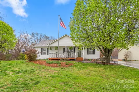 1027 Ball Park 6 Rd #6, Thomasville, NC 27360