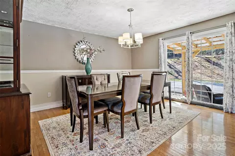 Dining - 59 W Poplar Dr, Marion, NC 28752 photo 2 of 2