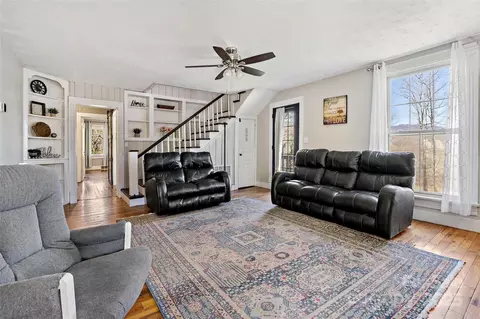 Living - 59 W Poplar Dr, Marion, NC 28752 photo 3 of 4