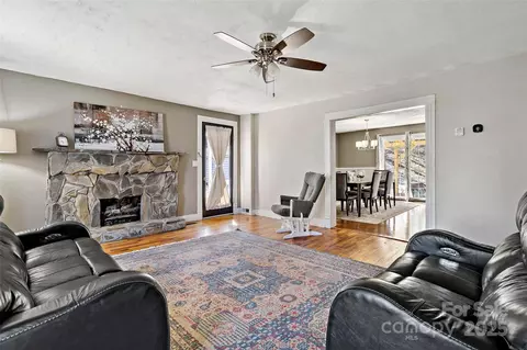 Living - 59 W Poplar Dr, Marion, NC 28752 photo 2 of 4