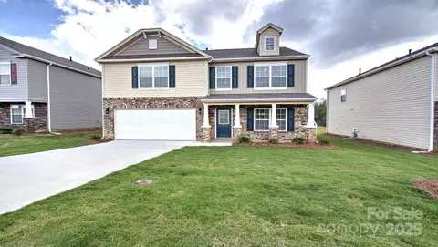 330 Wheatfield Rd, Fletcher, NC 28732